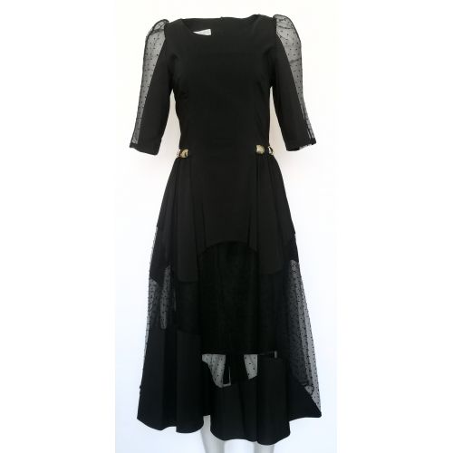 Wizytowa sukienka Pola Mondi by Merla w kolorze czarnym z prześwitami
