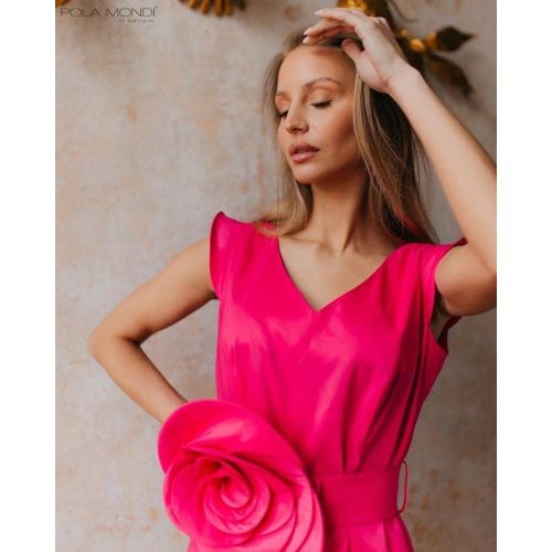 Sukienka Pola Mondi By Merla w kolorze wrzosowym z odpinanym kwiatem