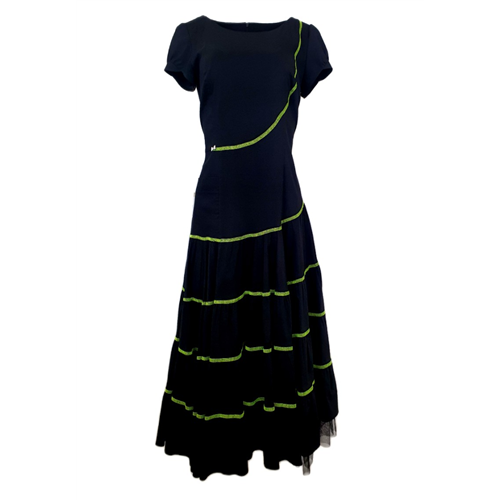 Czarna sukienka z limonkową nitką POLA MONDI BY MERLA
