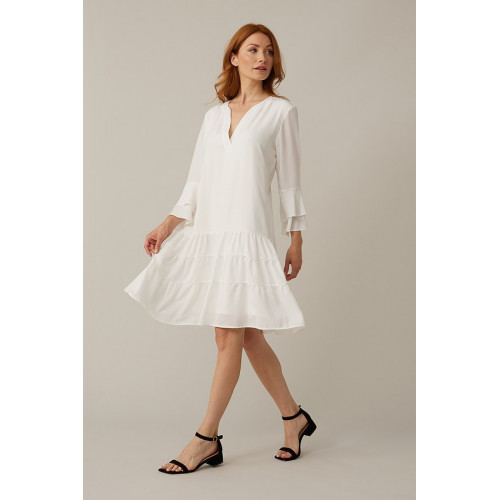 Biała sukienka z falbaną Joseph Ribkoff